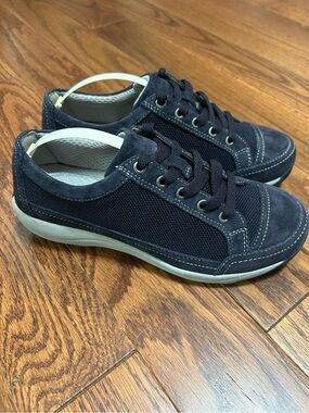 Dansko Women's Harmony Sneaker Navy size 36 (5-5.5)